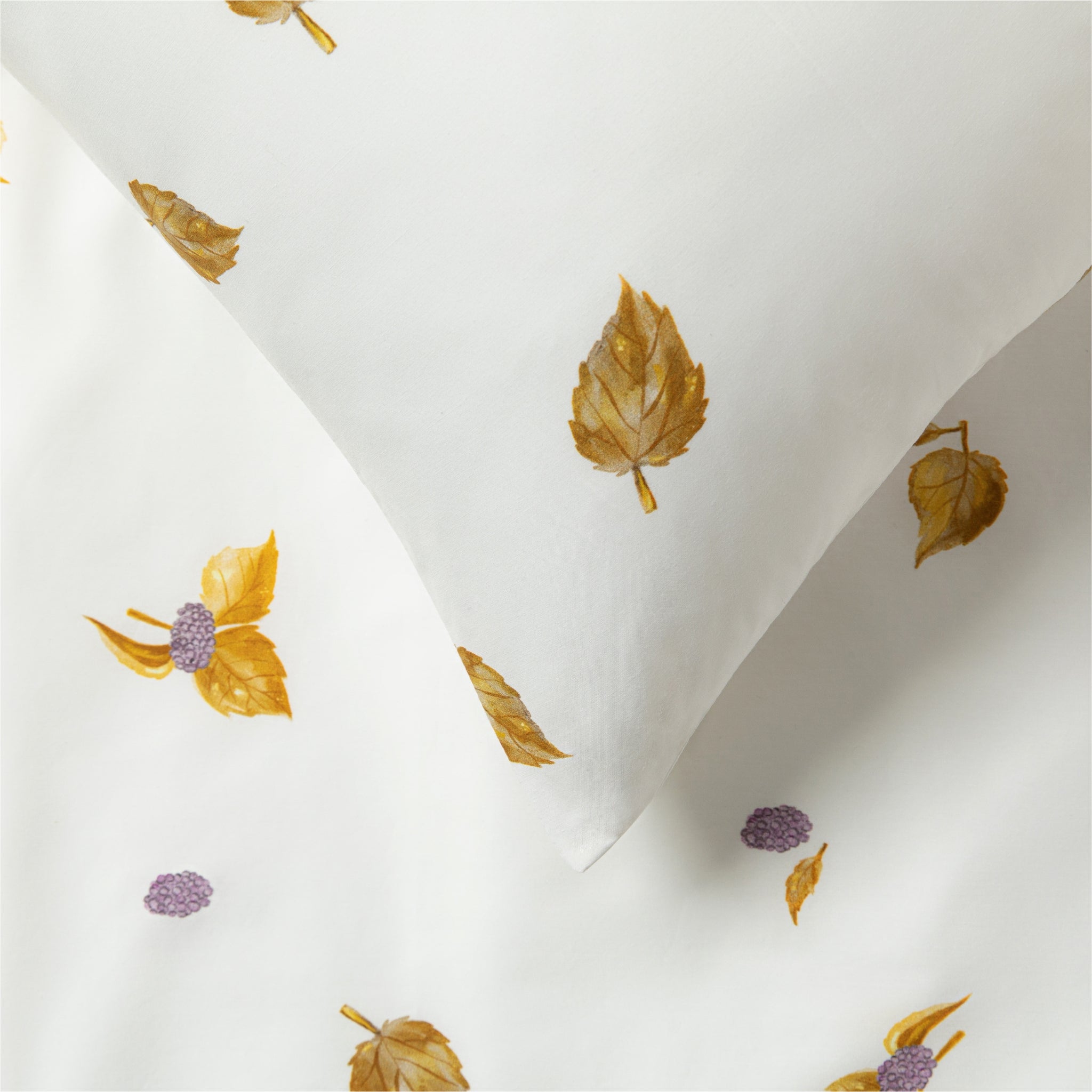Silk Blended Bed Linen Set - Feuilles Dorées