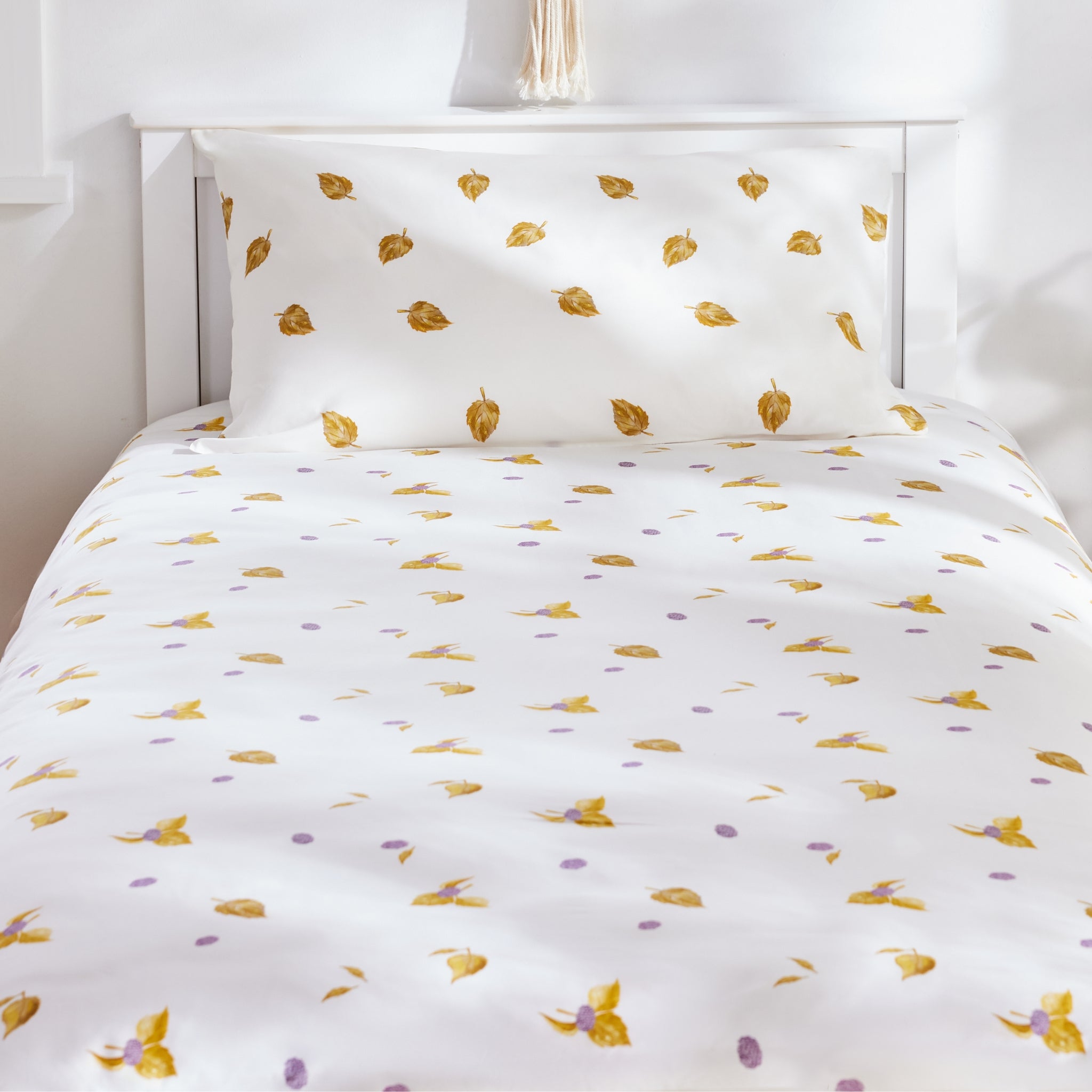 Silk Blended Bed Linen Set - Feuilles Dorées